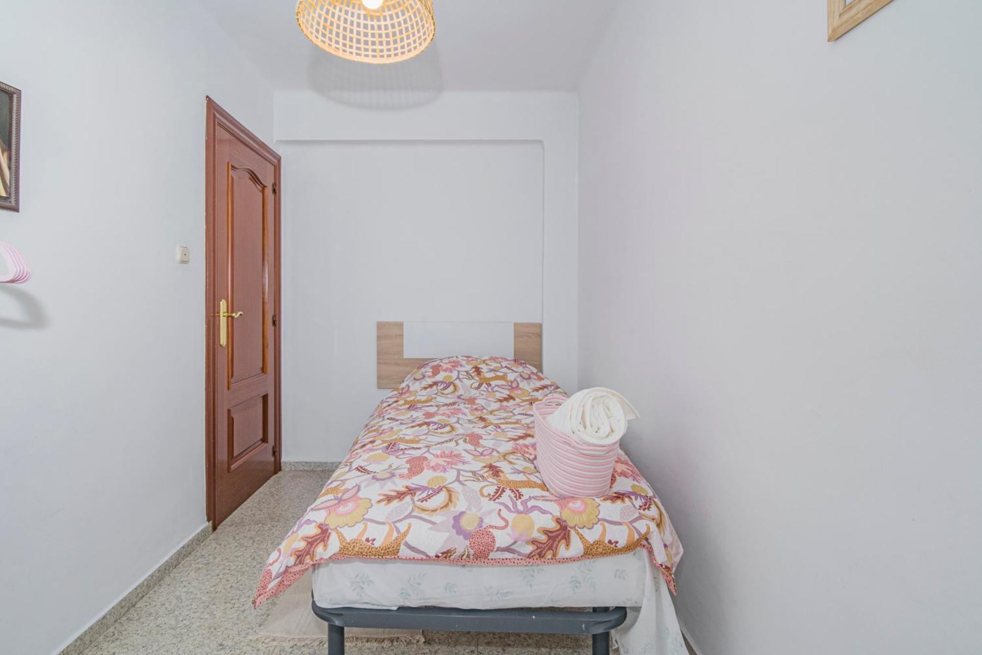 Delfin Retreat Con Terraza Junto A Parada De Metro Granada Eksteriør bilde