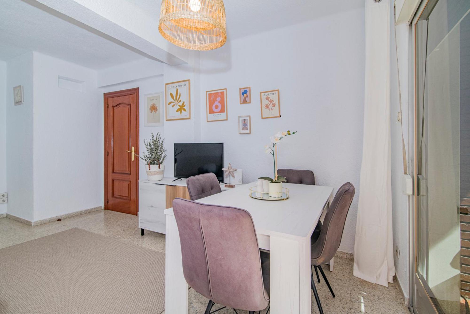 Delfin Retreat Con Terraza Junto A Parada De Metro Granada Eksteriør bilde