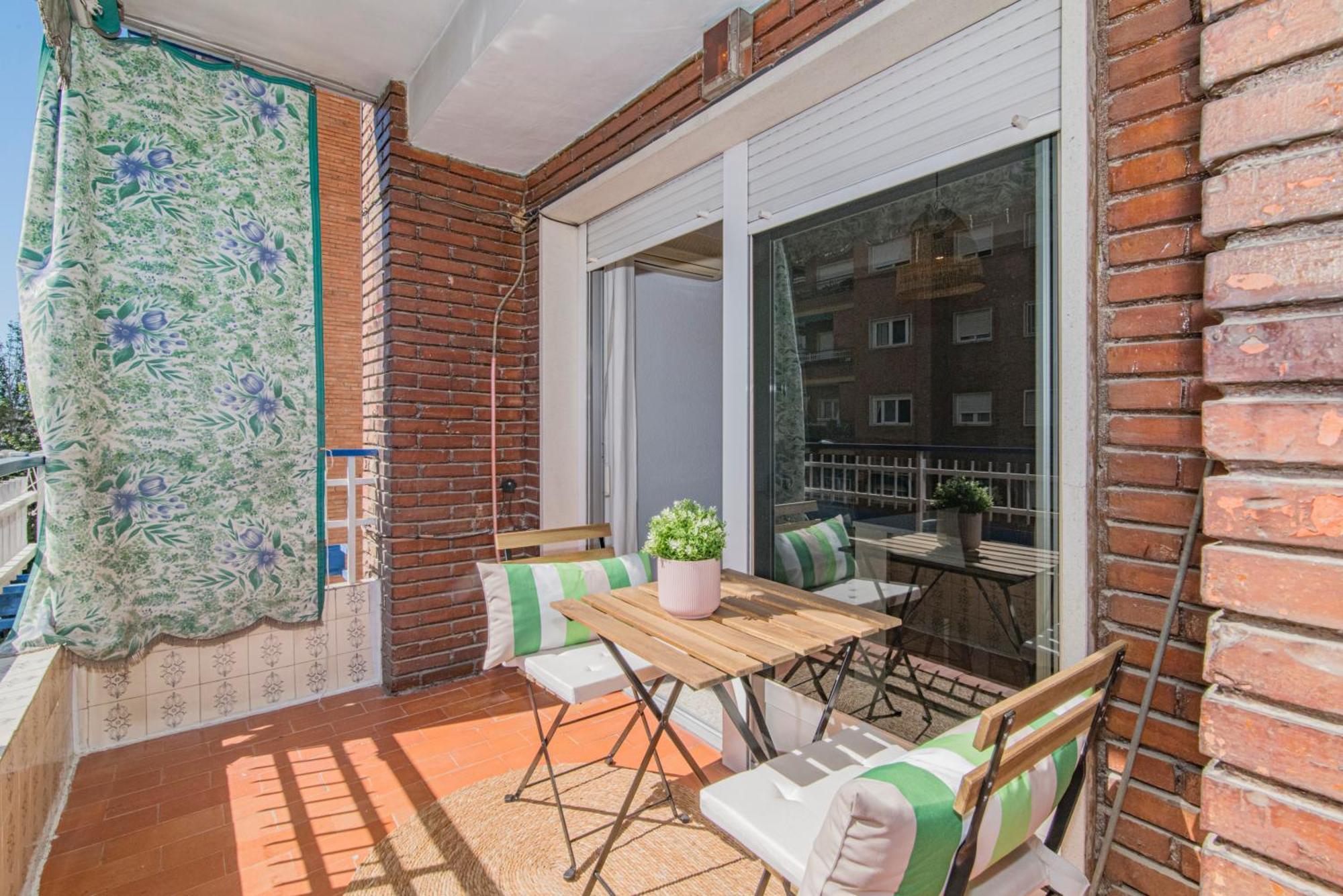 Delfin Retreat Con Terraza Junto A Parada De Metro Granada Eksteriør bilde